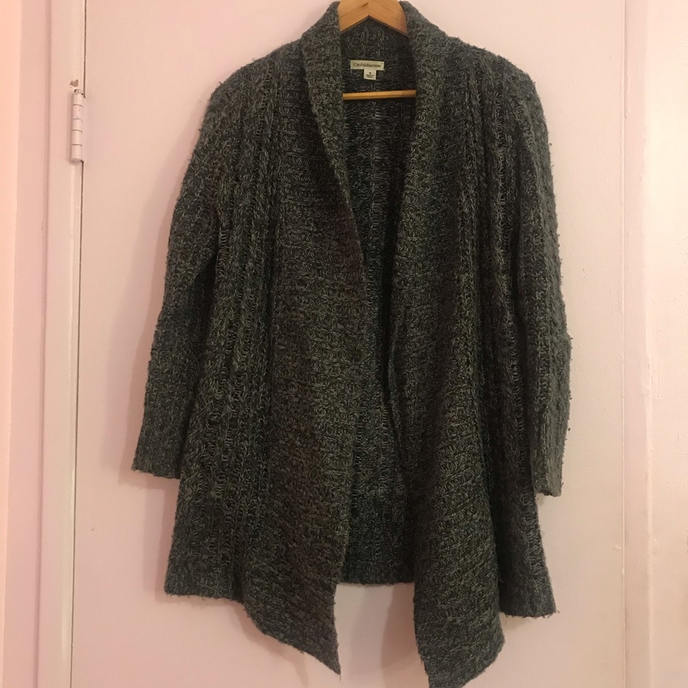 ✨Black and Grey knit cardigan